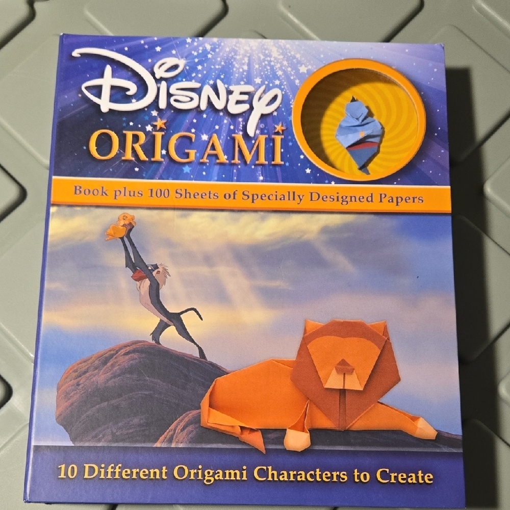 SALE Disney Origami Kit 19 Different Characters To Create Paper/book
